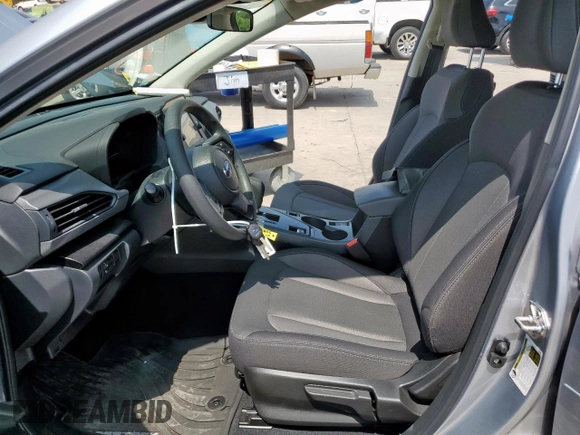 2024 Subaru Crosstrek z VIN JF2GUABC6RH243490, wystawiony jako Copart lot #57110855 z przebiegiem 15 415 mil mil oraz Szkoda całkowita • Salvage title. Historia ofert i sprzedaży dostępna na DreamBid. Obrazek 7.