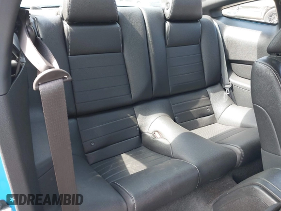 2011 Ford Mustang V6 with VIN 1ZVBP8AM3B5164284, listed as a IAAI auction lot 42013370 with 43,689 mi miles and . Bid and sale history available at DreamBid. Image 8.