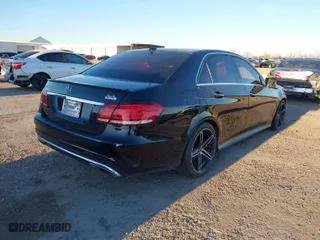 2014 Mercedes-Benz E-Class E 350 Sport with VIN WDDHF5KB2EB038828, listed as a IAAI auction lot 41238332 with 180,580 mi miles. Bid and sale history available at carsss.com. Image 4.