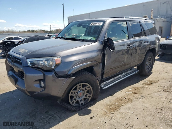 2020 Toyota 4Runner SR5 with VIN JTEBU5JR9L5758509, listed as a Copart auction lot 51366765 with 87,533 mi miles and Salvage Title. Bid and sale history available at carsss.com. Image 1.