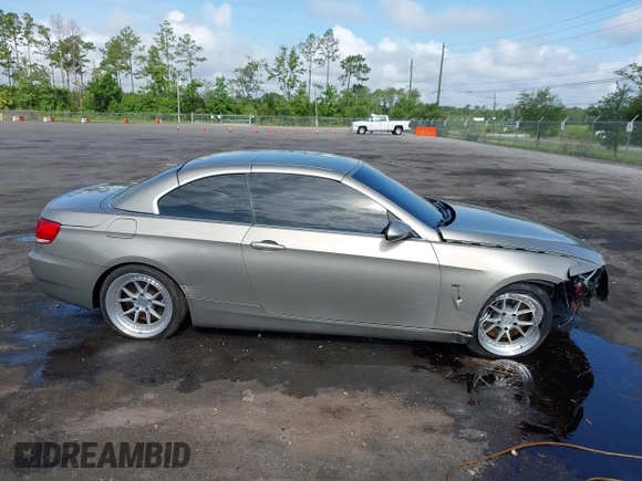 2008 BMW 3 Series 335i z VIN WBAWL73588PX53776, wystawiony jako IAAI lot #42653626 z przebiegiem 128 482 mil mil oraz . Historia ofert i sprzedaży dostępna na DreamBid. Obrazek 13.