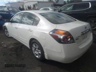 2010 Nissan Altima 3.5 SR with VIN 1N4BL2AP0AC111192, listed as a IAAI auction lot 41391926 with 1 mi miles. Bid and sale history available at carsss.com. Image 3.
