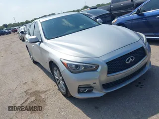 2015 Infiniti Q50 Premium with VIN JN1BV7AP4FM356812, listed as a IAAI auction lot 42135635 with 183,689 mi miles. Bid and sale history available at carsss.com. Image 1.