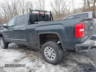 2019 GMC Sierra 2500HD Denali with VIN 1GT12SEY1KF229134, listed as a IAAI auction lot 41641498 with 97,691 mi miles. Bid and sale history available at carsss.com. Image 3.