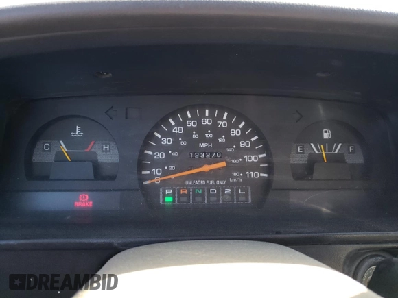 1994 Toyota Pickup DX z VIN JT4RN81P0R5200010, wystawiony jako Copart lot #89184805 z przebiegiem 123 270 mil mil oraz Szkoda całkowita • Salvage title. Historia ofert i sprzedaży dostępna na DreamBid. Obrazek 9.