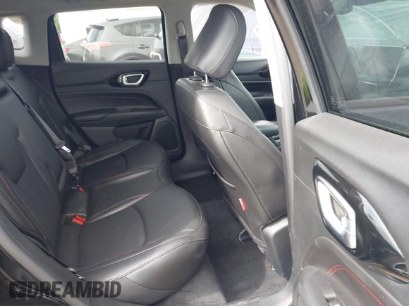 2022 Jeep Compass Trailhawk with VIN 3C4NJDDB8NT114134, listed as a IAAI auction lot 42428245 with 34,589 mi miles and . Bid and sale history available at DreamBid. Image 8.