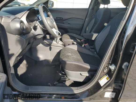 2018 Nissan Kicks SV с VIN 3N1CP5CU8JL506767, выставлен на аукционе Copart как лот 55772935 с пробегом 49 231 миль миль и Списание • Salvage title. История ставок и продаж доступна на DreamBid. Изображение 7.