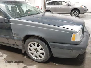 1994 Volvo 850 с VIN YV1LW5710R2026259, выставлен на аукционе IAAI как лот 42212725 с пробегом 292 377 миль миль и . История ставок и продаж доступна на DreamBid. Изображение 6.