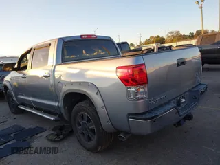 2013 Toyota Tundra Limited z VIN 5TFHY5F10DX277740, wystawiony jako IAAI lot #41085086 z przebiegiem 244 200 mil mil oraz . Historia ofert i sprzedaży dostępna na DreamBid. Obrazek 3.