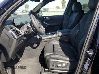2025 BMW X5 xDrive40i z VIN 5UX23EU09S9Y91362, wystawiony jako Copart lot #54255185 z przebiegiem 2 259 mil mil oraz Szkoda całkowita • Salvage title. Historia ofert i sprzedaży dostępna na DreamBid. Obrazek 7.