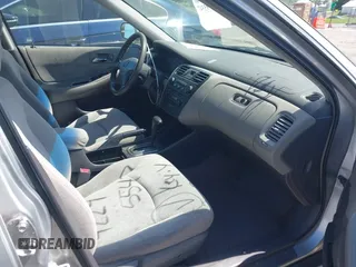 2002 Honda Accord LX with VIN JHMCG66542C012795, listed as a IAAI auction lot 42295547 with 155,174 mi miles and . Bid and sale history available at DreamBid. Image 5.