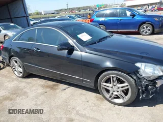 2013 Mercedes-Benz E 350 with VIN WDDKJ5KB3DF207881, listed as a IAAI auction lot 41955127 with 83,786 mi miles and . Bid and sale history available at DreamBid. Image 14.