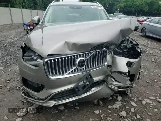 2020 Volvo XC90 Inscription z VIN YV4A221L7L1534546, wystawiony jako Copart lot #58586075 z przebiegiem Nie podano mil oraz Szkoda całkowita • Salvage title. Historia ofert i sprzedaży dostępna na DreamBid. Obrazek 15.
