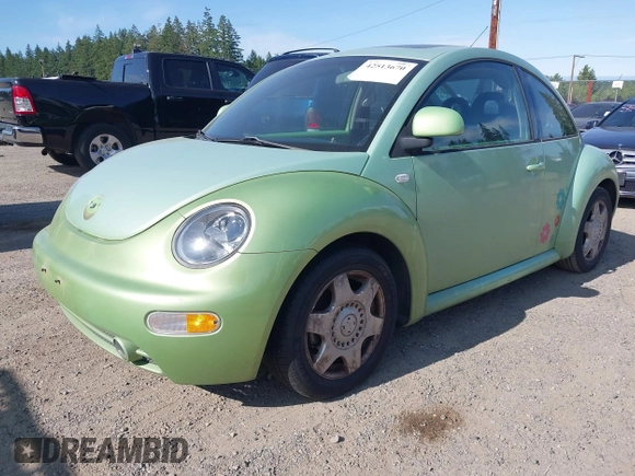2000 Volkswagen Beetle GLS с VIN 3VWCA21C4YM435270, выставлен на аукционе IAAI как лот 42513670 с пробегом 105 466 миль миль и . История ставок и продаж доступна на DreamBid. Изображение 2.