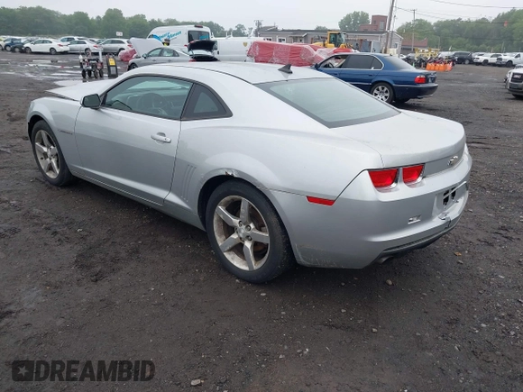 2011 Chevrolet Camaro 1LT with VIN 2G1FB1ED8B9208084, listed as a IAAI auction lot 42523897 with 112,894 mi miles and . Bid and sale history available at DreamBid. Image 3.
