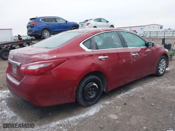 2018 Nissan Altima 2.5 SL with VIN 1N4AL3AP3JC133513, listed as a IAAI auction lot 41324260 with 110,918 mi miles. Bid and sale history available at carsss.com. Image 4.