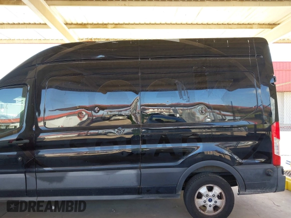 2017 Ford Transit z VIN 1FTYR2XM5HKB08532, wystawiony jako IAAI lot #41710574 z przebiegiem 142 830 mil mil oraz . Historia ofert i sprzedaży dostępna na DreamBid. Obrazek 14.