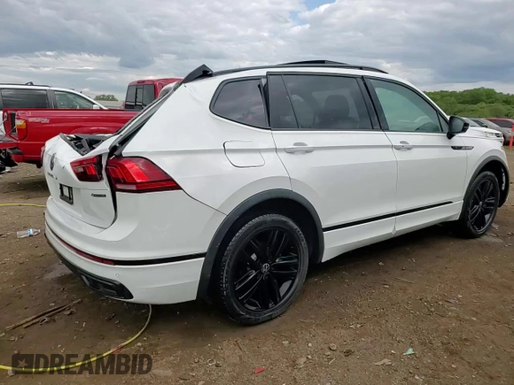 2022 Volkswagen Tiguan SE R-Line Black with VIN 3VV8B7AX7NM007213, listed as a Copart auction lot 58302205 with 24,996 mi miles and Non repairable. Bid and sale history available at DreamBid. Image 14.