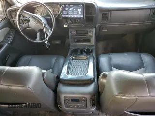 2003 Chevrolet Avalanche with VIN 3GNEK13T73G198529, listed as a Copart auction lot 78468544 with 218,506 mi miles and Non Repairable. Bid and sale history available at carsss.com. Image 8.