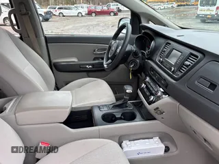 2018 Kia Sedona L with VIN KNDMA5C11J6409767, listed as a Copart auction lot 50896745 with 122,451 mi miles and Clean Title. Bid and sale history available at carsss.com. Image 5.
