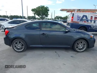 2006 Scion tC z VIN JTKDE177360077653, wystawiony jako IAAI lot #42258872 z przebiegiem 92 187 mil mil oraz . Historia ofert i sprzedaży dostępna na DreamBid. Obrazek 14.