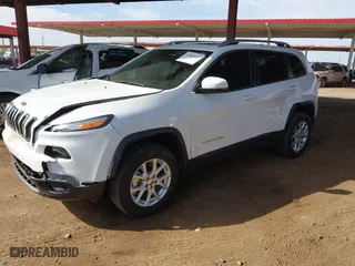 2018 Jeep Cherokee Latitude Plus with VIN 1C4PJMLX1JD576637, listed as a IAAI auction lot 41883827 with 61,781 mi miles. Bid and sale history available at carsss.com. Image 16.
