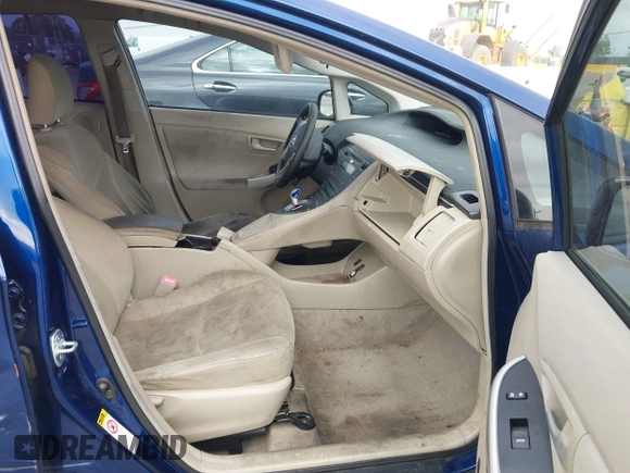 2010 Toyota Prius Four with VIN JTDKN3DU0A1301985, listed as a IAAI auction lot 42217421 with 198,940 mi miles and . Bid and sale history available at DreamBid. Image 5.