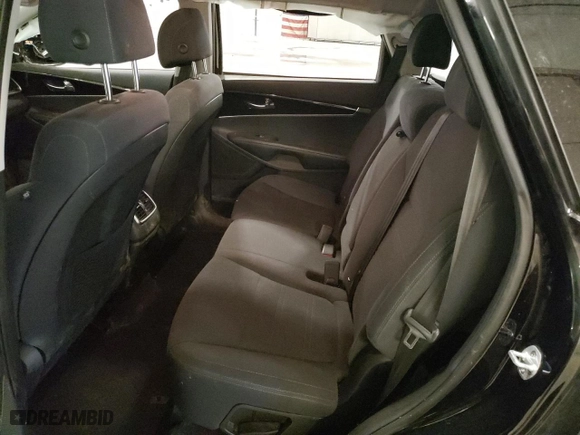 2019 Kia Sorento L with VIN 5XYPG4A38KG451295, listed as a Copart auction lot 50031315 with 82,023 mi miles and Salvage Title. Bid and sale history available at carsss.com. Image 11.