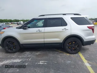 2013 Ford Explorer Sport с VIN 1FM5K8GT6DGC56330, выставлен на аукционе IAAI как лот 42645779 с пробегом 170 315 миль миль и . История ставок и продаж доступна на DreamBid. Изображение 14.