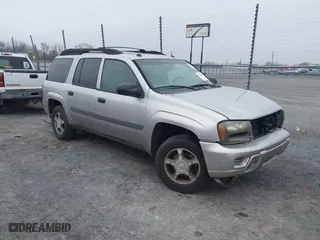 2005 Chevrolet TrailBlazer LS with VIN 1GNES16S956112497, listed as a IAAI auction lot 41486711 with 243,719 mi miles. Bid and sale history available at carsss.com. Image 1.