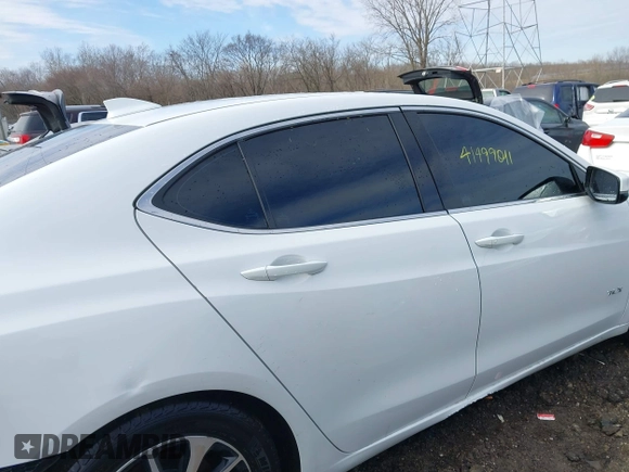 2017 Acura TLX w/Technology Pkg with VIN 19UUB1F51HA005459, listed as a IAAI auction lot 41499011 with 101,222 mi miles. Bid and sale history available at carsss.com. Image 14.