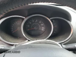 2011 Kia Sorento EX with VIN 5XYKU4A10BG031841, listed as a Copart auction lot 61909925 with Not provided miles and Salvage title. Bid and sale history available at DreamBid. Image 9.