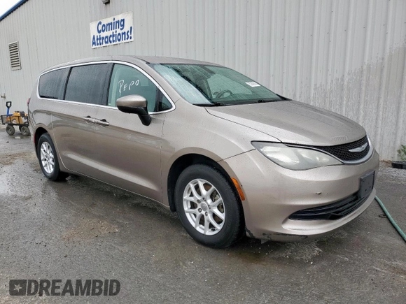 2017 Chrysler Pacifica Touring with VIN 2C4RC1DGXHR577647, listed as a Copart auction lot 57860695 with 138,936 mi miles and Clean title. Bid and sale history available at DreamBid. Image 4.