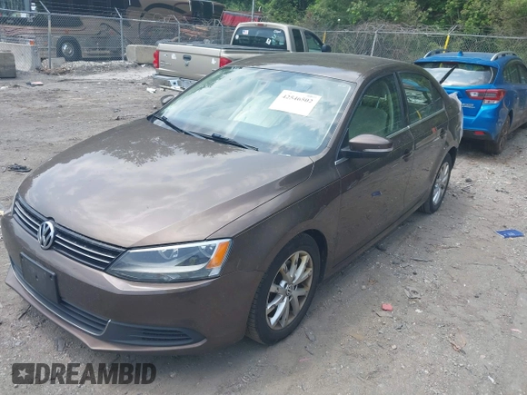 2013 Volkswagen Jetta SE with VIN 3VWDP7AJ0DM296778, listed as a IAAI auction lot 42546502 with 153,882 mi miles and . Bid and sale history available at DreamBid. Image 2.