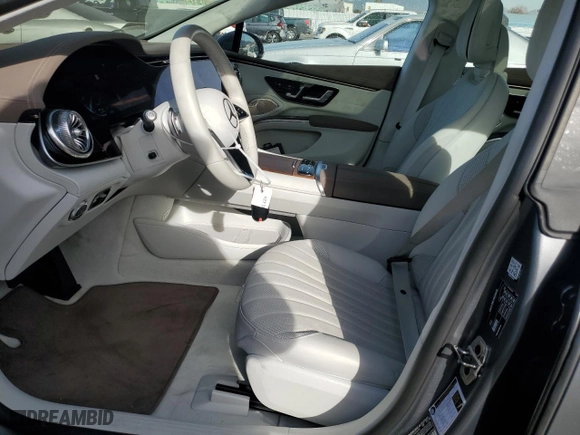 2022 Mercedes-Benz EQS with VIN W1KCG4EB0NA022193, listed as a Copart auction lot 84704704 with NaN miles and Salvage Title. Bid and sale history available at carsss.com. Image 7.