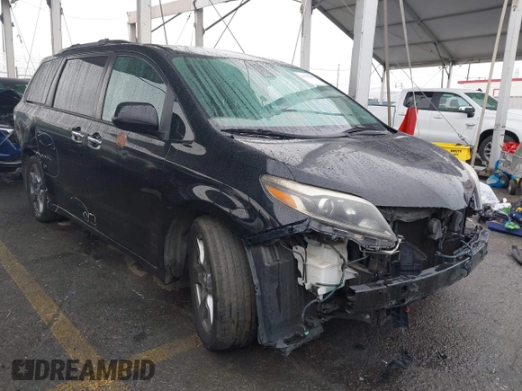 2018 Toyota Sienna SE with VIN 5TDXZ3DC1JS953289, listed as a IAAI auction lot 41525385 with 63,450 mi miles and . Bid and sale history available at DreamBid. Image 1.