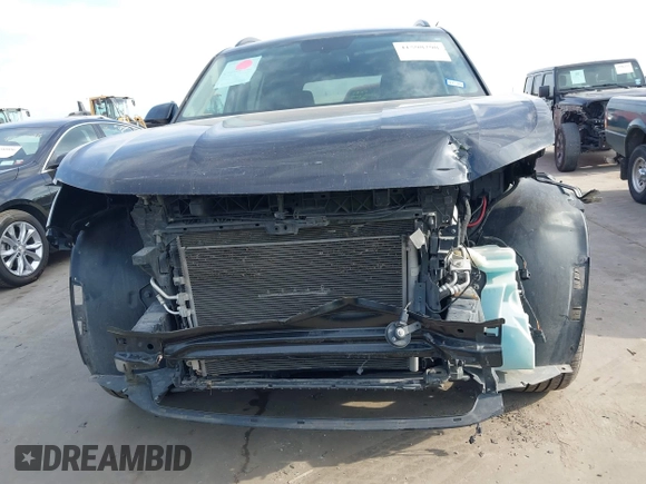 2021 Volkswagen Atlas SE z VIN 1V2HR2CA0MC543876, wystawiony jako IAAI lot #41598298 z przebiegiem 99 171 mil mil oraz . Historia ofert i sprzedaży dostępna na DreamBid. Obrazek 6.
