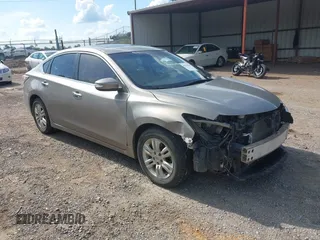 2014 Nissan Altima S z VIN 1N4BL3AP0EN236323, wystawiony jako IAAI lot #42130469 z przebiegiem 165 009 mil mil oraz . Historia ofert i sprzedaży dostępna na DreamBid. Obrazek 1.
