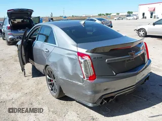 2018 Cadillac CTS-V z VIN 1G6A15S67J0148246, wystawiony jako IAAI lot #42083016 z przebiegiem 82 097 mil mil oraz . Historia ofert i sprzedaży dostępna na DreamBid. Obrazek 3.