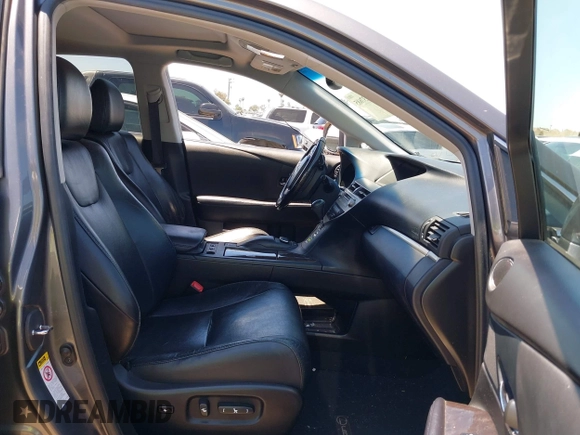 2013 Lexus RX 350 z VIN 2T2ZK1BA5DC116928, wystawiony jako IAAI lot #42237685 z przebiegiem 113 568 mil mil oraz . Historia ofert i sprzedaży dostępna na DreamBid. Obrazek 5.