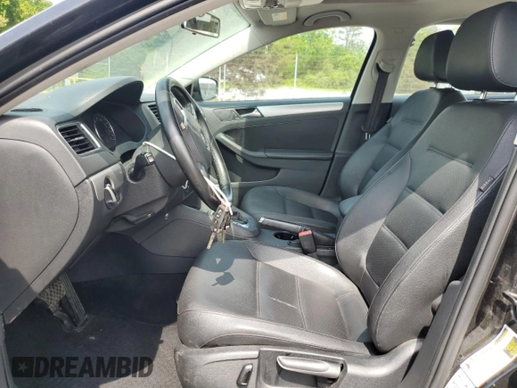 2013 Volkswagen Jetta SE with VIN 3VWDP7AJ8DM360632, listed as a Copart auction lot 57238425 with 133,972 mi miles and Salvage title. Bid and sale history available at DreamBid. Image 7.