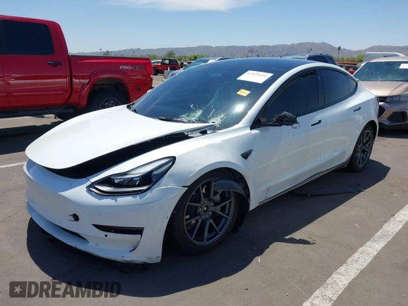 2022 Tesla Model 3 Long Range z VIN 5YJ3E1EB3NF348267, wystawiony jako IAAI lot #42323616 z przebiegiem Nie podano mil oraz . Historia ofert i sprzedaży dostępna na DreamBid. Obrazek 18.