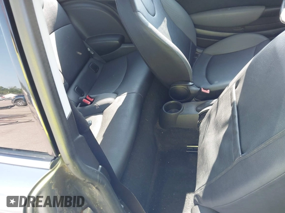 2010 MINI Hardtop with VIN WMWMF3C51ATZ61146, listed as a IAAI auction lot 42611461 with 96,038 mi miles and . Bid and sale history available at DreamBid. Image 8.
