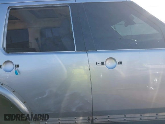 2013 Land Rover LR4 HSE with VIN SALAG2D45DA661198, listed as a IAAI auction lot 40692110 with 135,524 mi miles and . Bid and sale history available at DreamBid. Image 14.