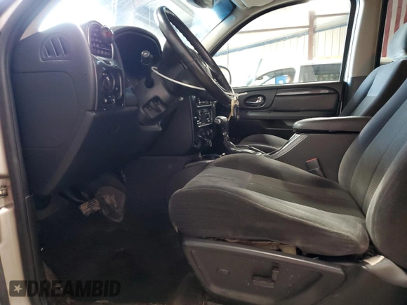 2007 GMC Envoy SLT with VIN 1GKDT13S572310014, listed as a Copart auction lot 44322845 with 152,489 mi miles and Salvage Title. Bid and sale history available at carsss.com. Image 7.