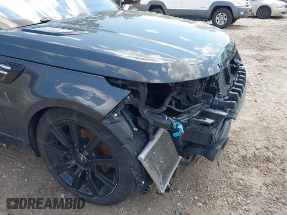 2018 Land Rover Range Rover Sport HSE z VIN SALWR2RK6JA800452, wystawiony jako IAAI lot #42160207 z przebiegiem 104 795 mil mil oraz . Historia ofert i sprzedaży dostępna na DreamBid. Obrazek 18.