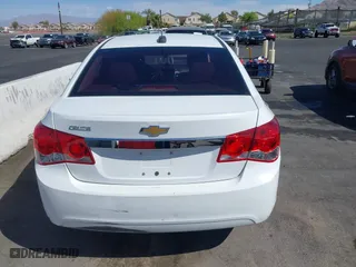 2015 Chevrolet Cruze LS with VIN 1G1PA5SH7F7113271, listed as a IAAI auction lot 42040800 with 256,089 mi miles. Bid and sale history available at carsss.com. Image 12.
