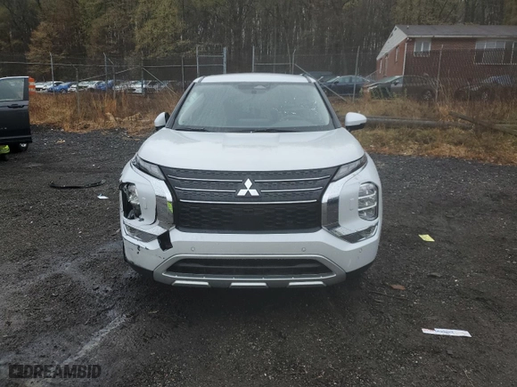 2023 Mitsubishi Outlander PHEV SE with VIN JA4T5UA92PZ059781, listed as a Copart auction lot 51911205 with 32,941 mi miles and Salvage Title. Bid and sale history available at carsss.com. Image 5.