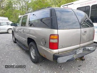 2000 Chevrolet Suburban LT with VIN 3GNFK16T0YG143198, listed as a IAAI auction lot 41992700 with 241,629 mi miles. Bid and sale history available at carsss.com. Image 3.