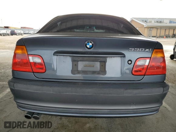 2001 BMW 3 Series 330i with VIN WBAAV534X1JS94212, listed as a Copart auction lot 53376255 with 110,098 mi miles and Clean Title. Bid and sale history available at carsss.com. Image 6.